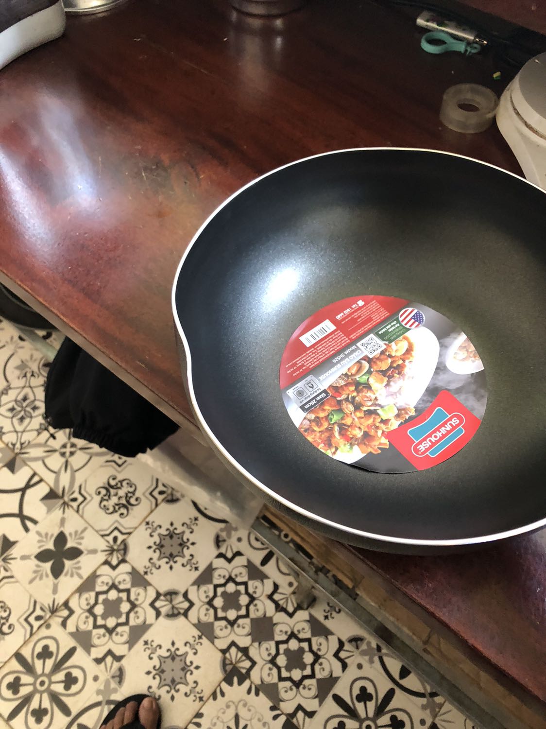 cho 5 sao nhưng hàng bị móp mình ko biết là tại vận chuyển hay shop