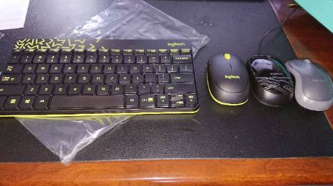 Shop NGUYENVUSTORE: Giao hàng nhanh - uy tín. Sản phẩm rất ổn về chất lượng và hình thức; gia thành rất vừa túi tiền. chuột và bàn phím phù hợp với những ai hay di chuyển và cần bàn phím nhỏ gọn thì MK240 là hợp lý; tuy nhien nếu đánh văn bản lâu bạn sẽ cảm thấy mỏi cổ tay tý. Chuột thì mình thấy chạy mượt và mình đã dùng test online cho kết quả rất tốt. Giá cả hợp lý; sản phẩm thương hiệu tốt. Cảm ơn shop, và sẽ tiếp tục ủng hộ.