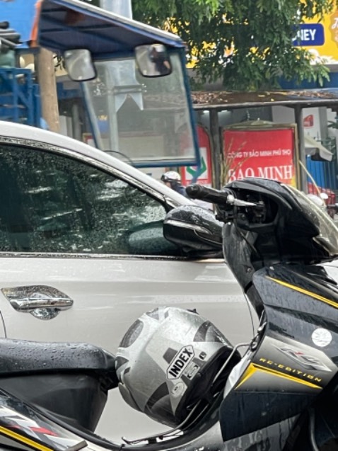 giao hàng nhanh, hàng rất đẹp đúng như mô tả, sẽ ủng hộ shop nếu có dịp