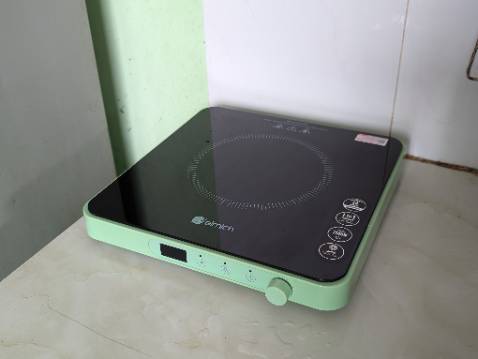 Cảm nhận đầu tiên là làm nóng nhanh và việc sử dụng nút vặn để điều chỉnh rất là tiện. Quyển hướng dẫn chi tiết.
Chỉ có 1 vấn đề là khi chuyển công suất sang nhiệt độ và ngược lại thì lại quay về mặc định ban đầu.