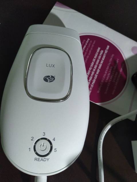 Nhận máy ngày 09/8/2021 nay bật máy lên thì máy chạy nhưng đèn cảm biến không phát ra xung ánh sáng để triệt, giao hàng cực lâu đã vậy còn lỗi quá chán