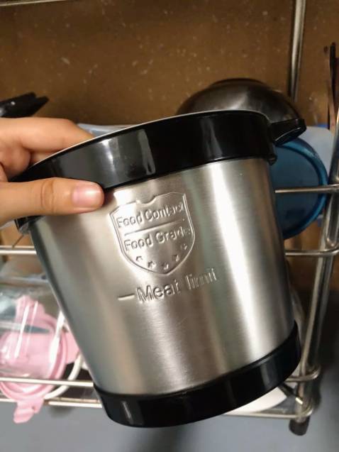 Vừa mới sài được một lần dung tích lớn xay nhuyễn được nhiều rau củ quả làm súp rất thích luôn