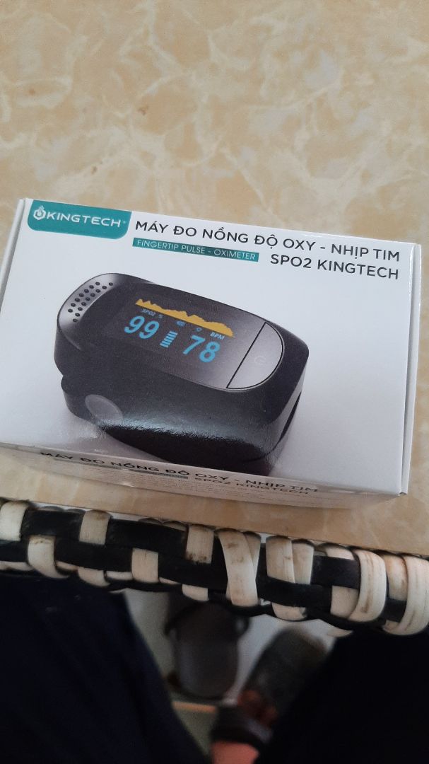 Máy đo Spo2 chính hãng, đóng gói cẩn thận, phụ kiện đầy đủ, dây đeo và 2 viên pin nguyên seal, kèm phiếu bảo hành 12 tháng, hướng dẫn sử dụng. 5* cho shop uy tín Máy đo Spo2 chính hãng, đóng gói cẩn thận, phụ kiện đầy đủ, dây đeo và 2 viên pin nguyên seal, kèm phiếu bảo hành 12 tháng, hướng dẫn sử dụng. 5* cho shop uy tín