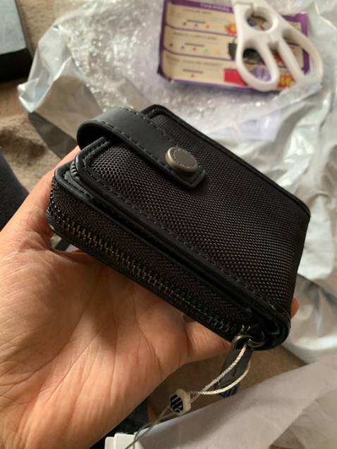 Đây là lần thứ 2 mua ở đây rùi :)) tiki giao nhanh , sp thì đẹp bổ & rẻ ?? . nếu có nhu cầu sẽ tiếp tục ủng hộ nhe?