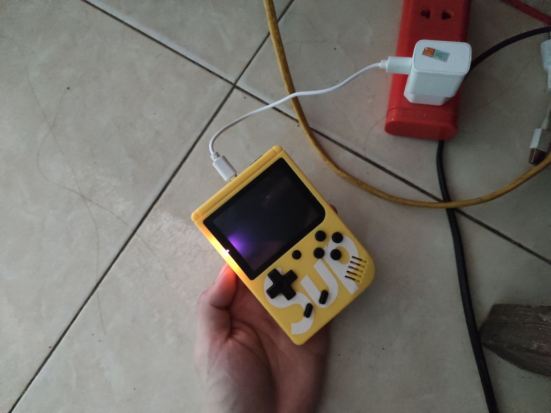 Dán cho Xiaomi 9pro bị ăn bớt viền xung quanh, lớp viền trên quá dày làm cảm biến tiệm cận không hoạt động. ngoài ra giao hàng ok đầy đủ.