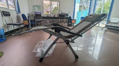 giao hàng rất nhanh, ghế chắc chắn, tạm ổn giao hàng rất nhanh, ghế chắc chắn, tạm ổn