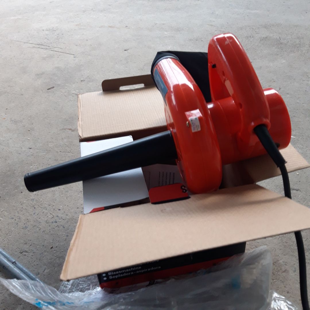 có giao lộn ko shop. đồ mủ ráp ko chuẩn nhìn đồ mủ biết loại rẻ tiền mủ này chỉ cần rớt nhẹ cũng bể hối hận khi đã mua