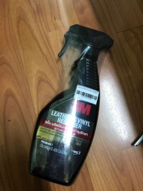 Mình mua nhiều sản phẩm của 3M nên khâu đóng gói rất kĩ càng và cẩn thận. Còn riêng chai dung dịch dưỡng da: cảm nhận ban đầu dùng thử thì mình thấy khá tốt: độ bóng cải thiện, thân thiện với da tay (k để lại nhờn và khô nhanh). Mọi người nên sắm 1 chai để bảo dưỡng ô tô cũng như các đồ vật khác bằng da, bằng nhựa cho mình. Sản phẩm tốt 👍👍👍