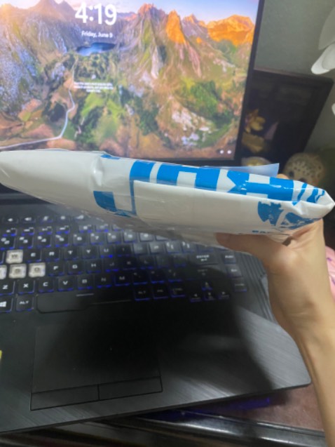 Vận chuyển hơi lâu chút nhưng bù lại sách in chuẩn thơm mùi mực và giấy 🥰🥰🥰