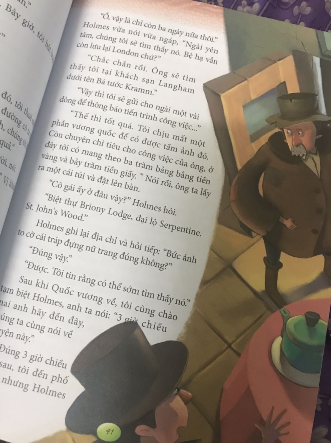 Sách có in màu, giấy tốt, giao hàng nhanh và gói cẩn thận. Mình rất thích