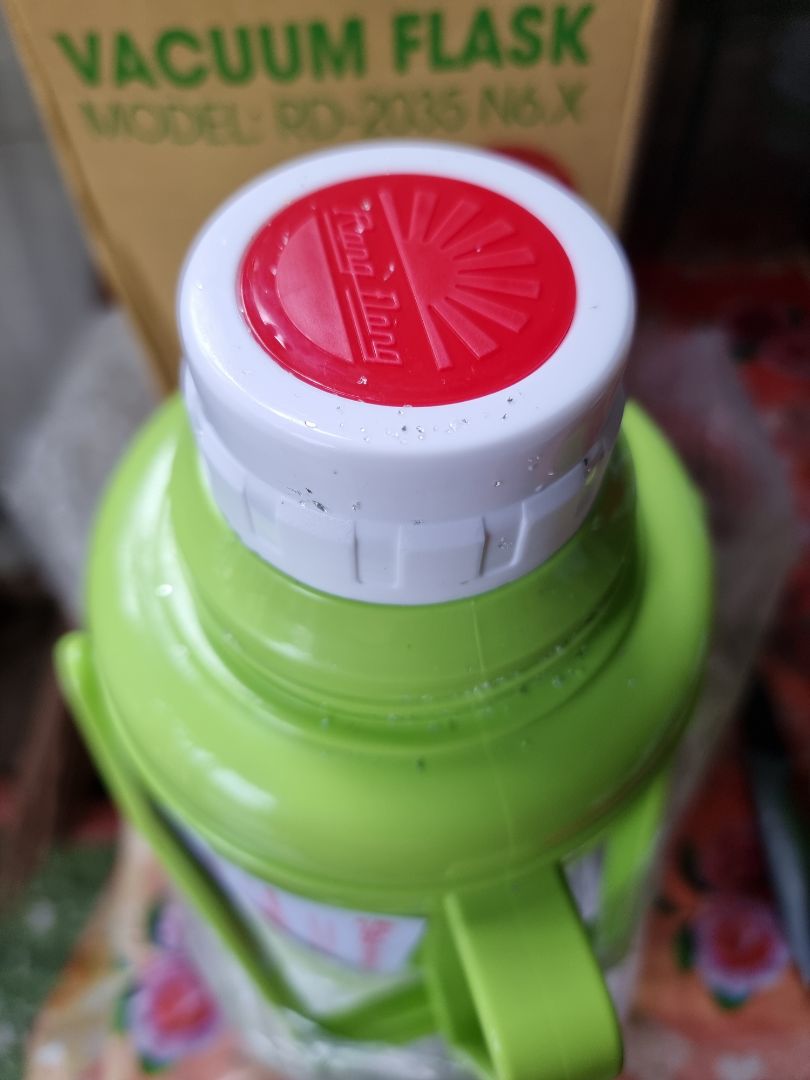 hàng đã bị vỡ từ trước khi nhận, hình thức đóng gói sơ sài...