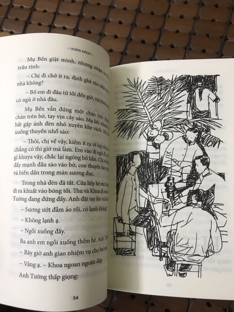 Kim Đồng tái bản mấy cuốn sách rất hay và ý nghĩa.  Chất lượng nên mua nhé.
Nội dung hay, mang tính lịch sử và văn hoá . Giao hàng khá nhanh, mua lúc giảm giá nên hài lòng .