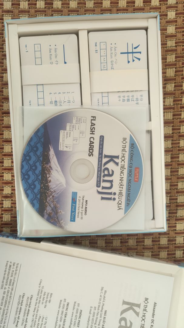 Email nhà sách xin file mềm audio mà không thấy trả lời Email nhà sách xin file mềm audio mà không thấy trả lời