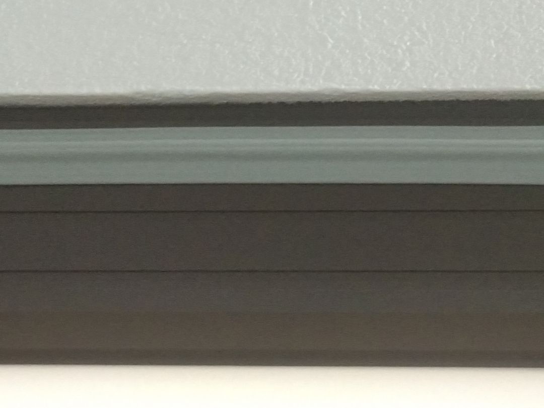 Sản phẩm có băng keo dích rất chắc chắn còn tác dụng thì chưa bt