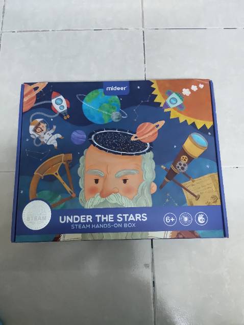 Hộp đồ khá đẹp, đồ chơi có chất lượng ổn.
Nhưng mình đặt hộp robot & máy móc thì lại giao bộ vũ trụ nên trừ điểm.