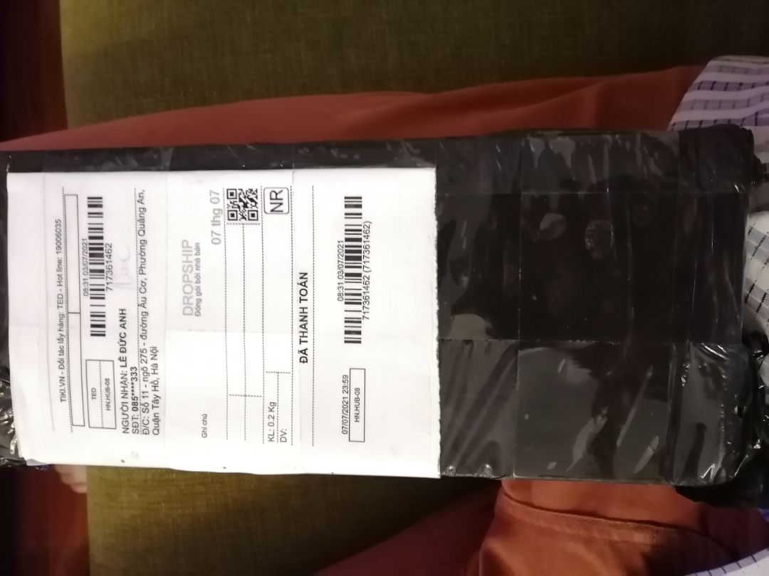 sản phẩm đẹp, nhưng không vừa với xe của mình, mặc dù xe mình đúng như mẫu mã và đời xe được báo trên SP.