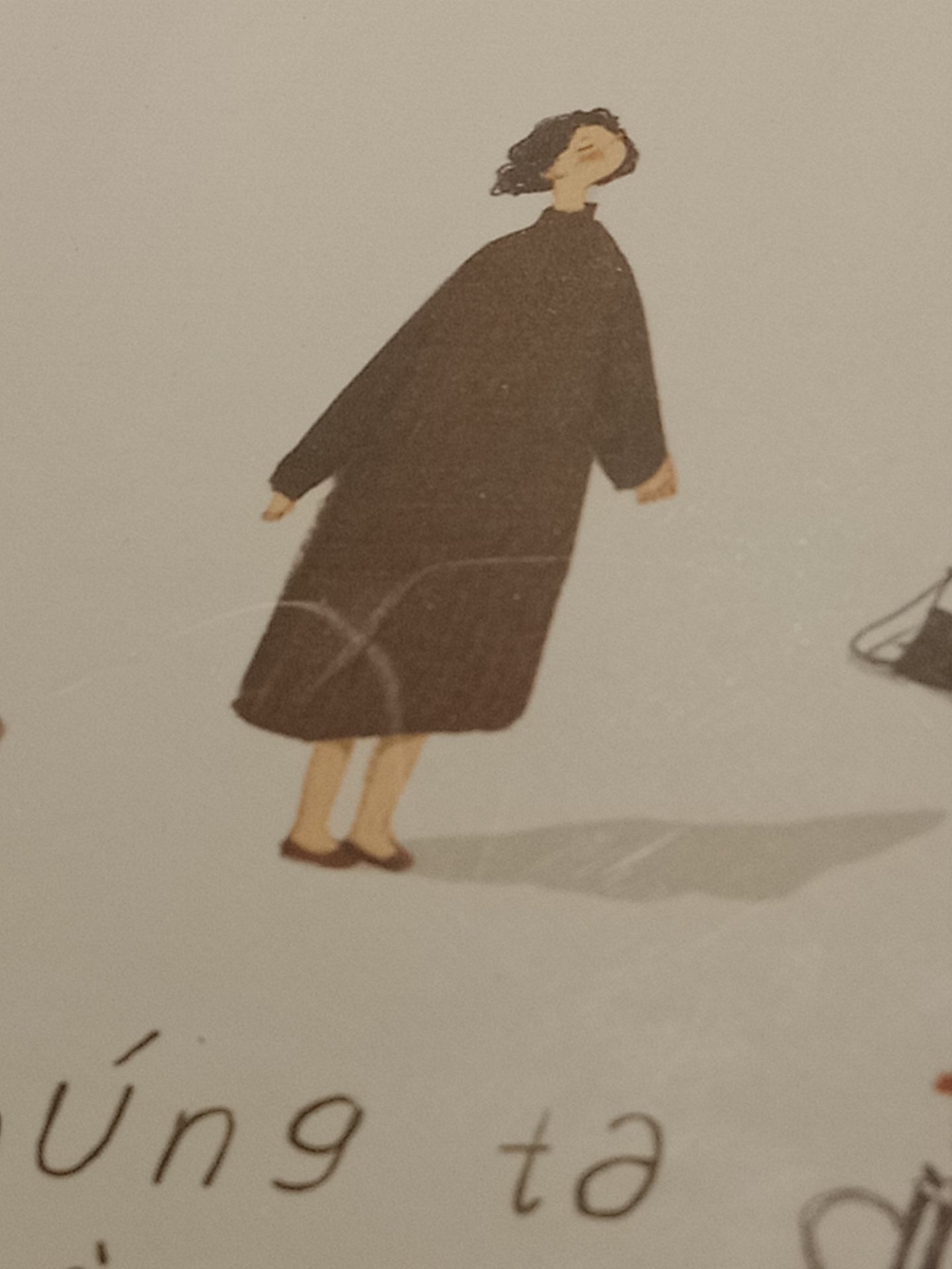 lúc nhận thì mình thấp hộp bị móp méo, không có chút chống xốc hay bọc bong bóng. được như vậy là còn rất may rùi , có một chút bẩn nhưng mình đã lau được rồi,có vài chỗ xước như hàng đã truyền qua tay nhiều người, nhìn trên ảnh không thể rõ 100%. bù lại được là giao rất nhanh. mong shop xem xét laik về cách đóng gói sản phẩm, mình rất xót khi thấy đồ mình mất công mua lại gặp vấn đề xây xước do cách gói hàng.