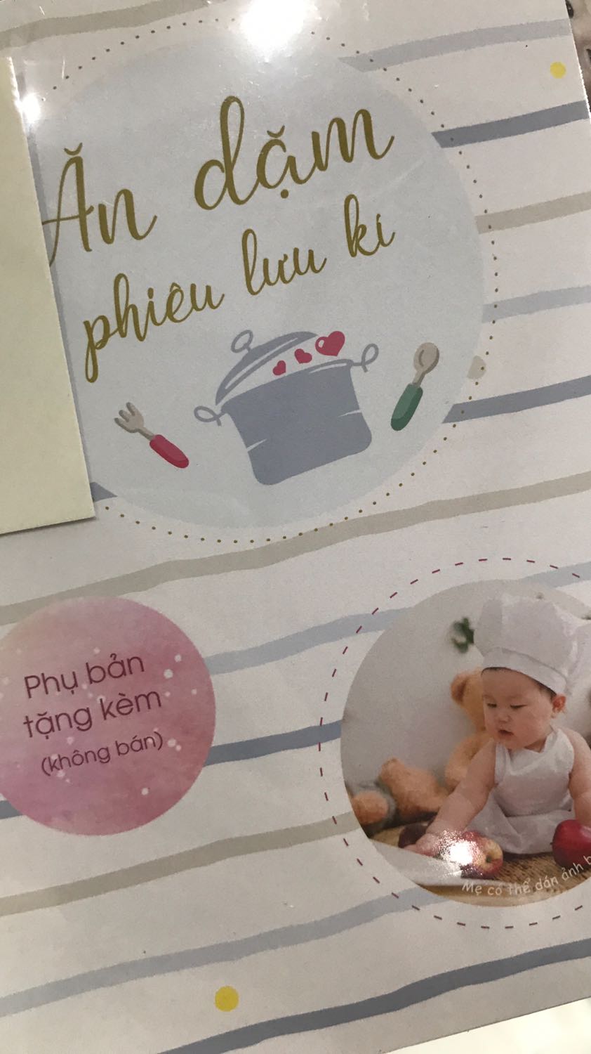 Tuy mùa dịch nhưng Tiki giao hàng nhanh và kỹ càng lắm ạ.
Sách có nội dung kèm nhiều hình ảnh và màu sắc thu hút. Và có tặng kèm sổ tay nữa hehe.