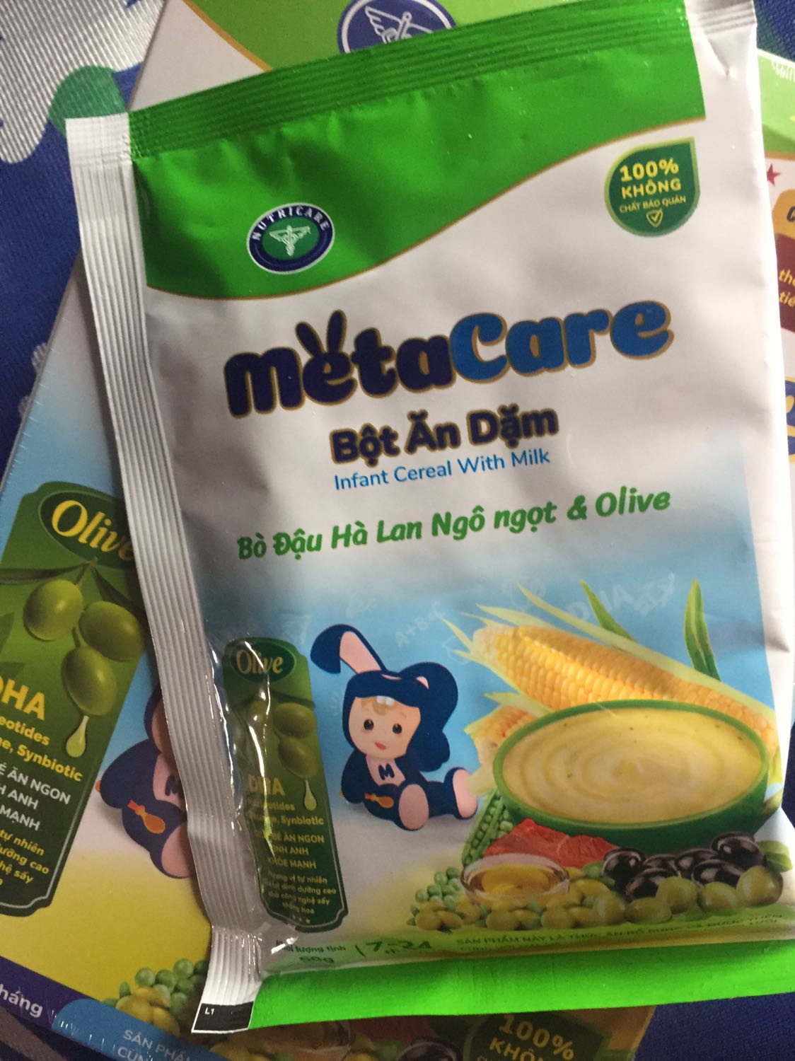 Dùng hết rồi mới đánh giá. Hihi
Sản phẩm chất lượng. Bé nhà mình rất thích ăn. Bột thơm ngon. Sẽ ủng hộ tiếp lần sau. Thanks shop nhiều!