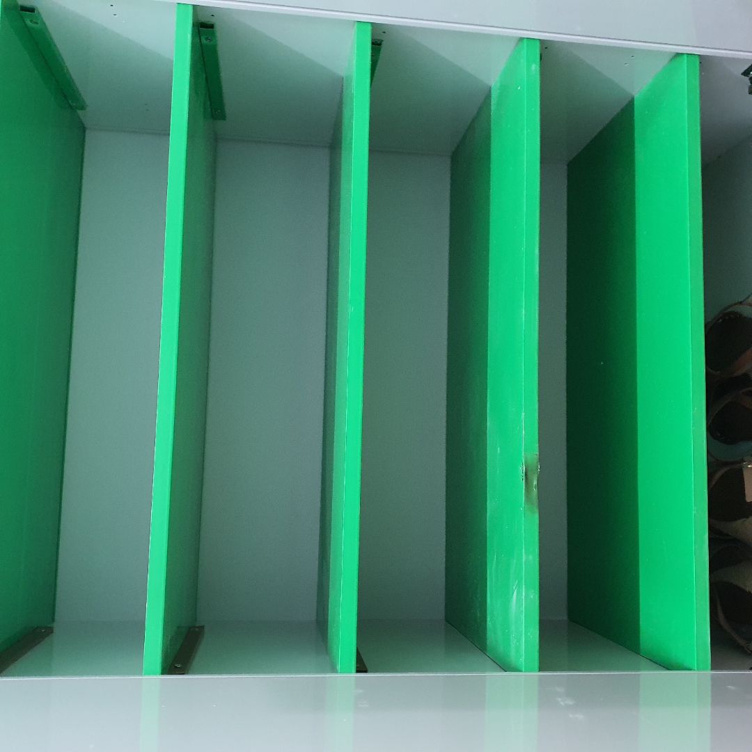 Kệ tủ lỗi và tôi nhắn cho nhà cung cấp đổi kệ khác nhưng không phản hồi.
Dịch vụ hậu mãi kém