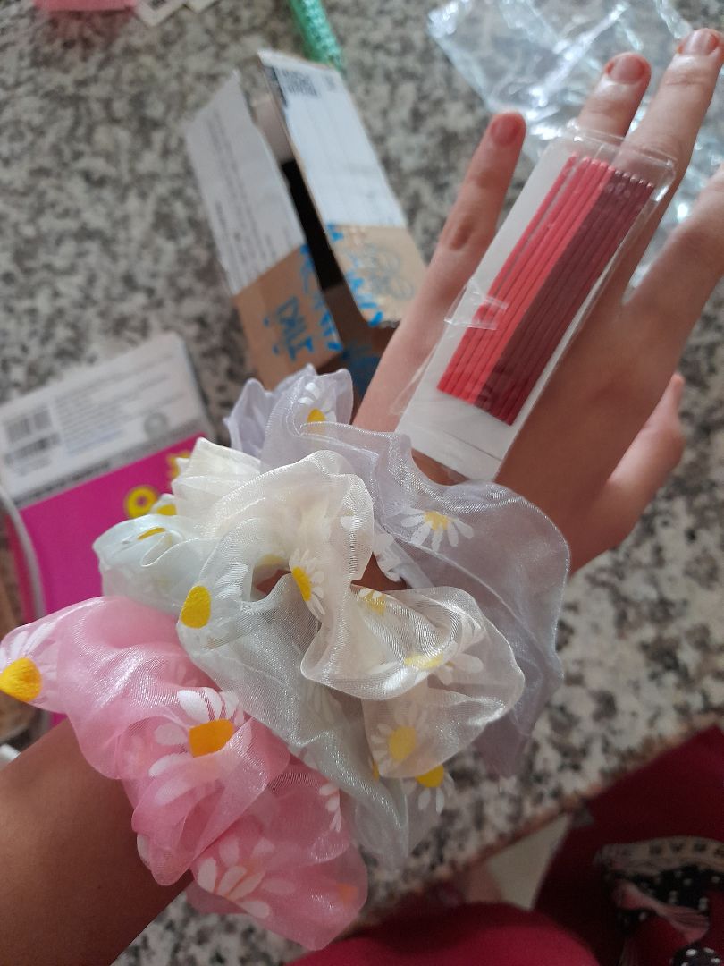 hàng rất đẹp,giao đúng thời hạn, shop còn tặng 1 bịt kẹp nữa ?? cảm ơn shop và sẽ ủng hộ shop??