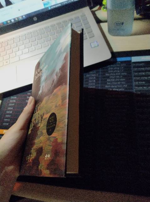 giao nhanh, sách mới, lúc mình nhận hàng sách không bị móp, đóng gói cũng cẩn thận nữa
nói chung là tốt nha