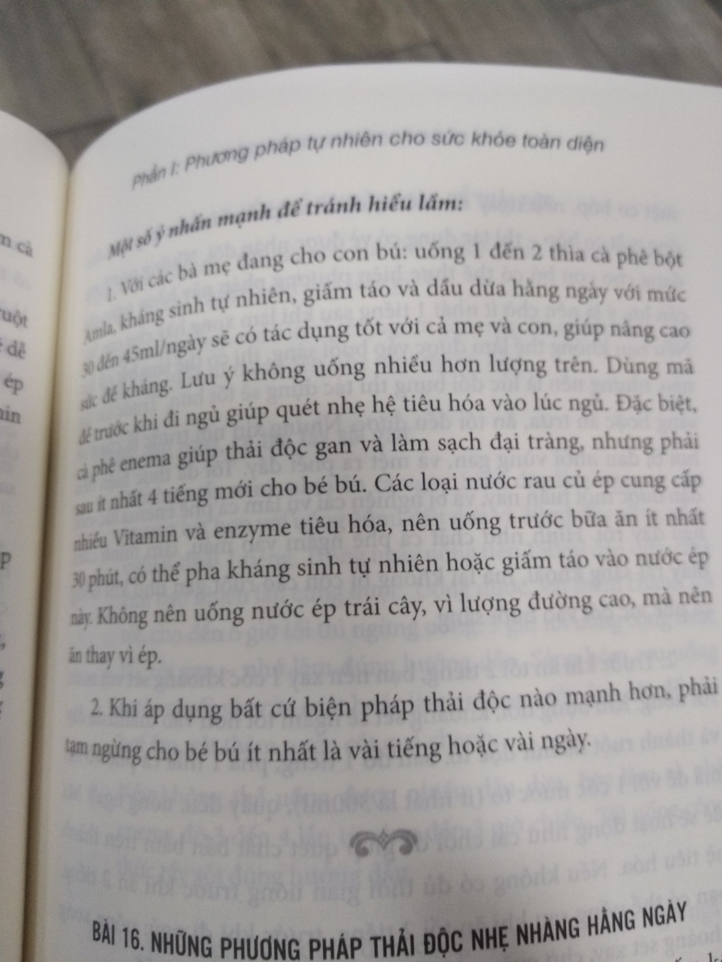 mình thích mua sách ở tiki, vì chất lượng thì khỏi bàn cãi rồi. nội dung thì không cần nói nhiều, ai theo các phương pháp chữa lành tự nhiên thì nên đọc, tuyệt hay và hữu ích. mọi người nên có trong tủ sách nhà mình mình thích mua sách ở tiki, vì chất lượng thì khỏi bàn cãi rồi. nội dung thì không cần nói nhiều, ai theo các phương pháp chữa lành tự nhiên thì nên đọc, tuyệt hay và hữu ích. mọi người nên có trong tủ sách nhà mình