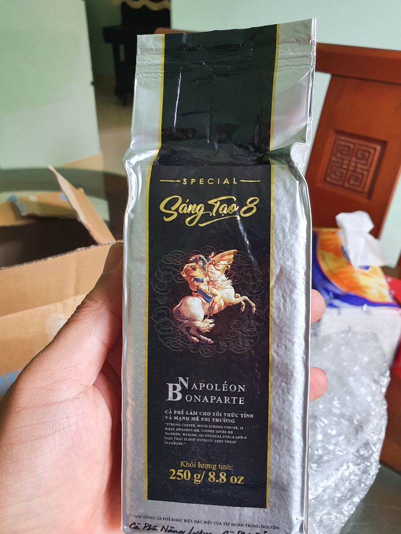 Tiki than men!
Minh rat that vong ve san pham ma nha phan phoi Nam An ban.Cafe trung nguyen 8 ma Minh da mua o nha phan phoi nay qua Tiki la cafe gia.Minh muon khieu lai va hoan tien.Hang gia :bao bi nhot nhat,in ko ro chu, bao bi hut chan ko meo mo, ben trong la thu cafe re tien.