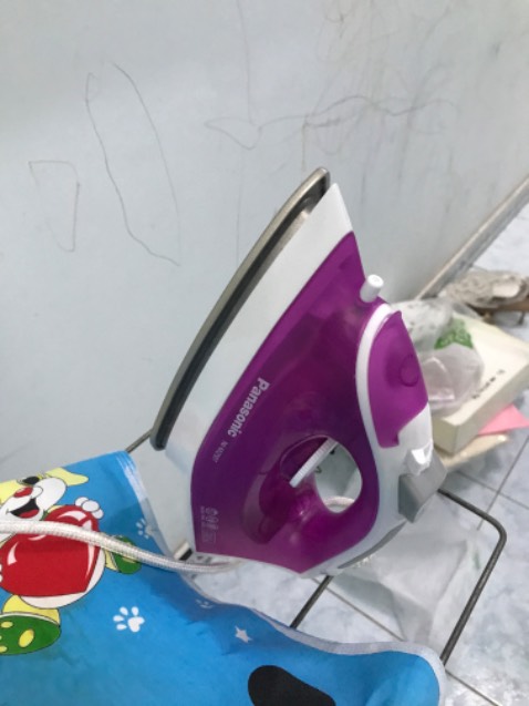 Vừa đủ công suất xài, nhưng ko chất lượng bằng bàn ủi philips