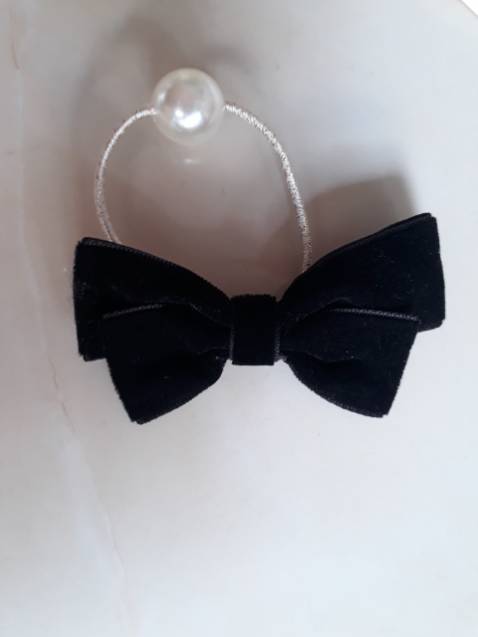 dây buộc tóc vải nhung nasi nơ đẹp ạ. Xuất sắc