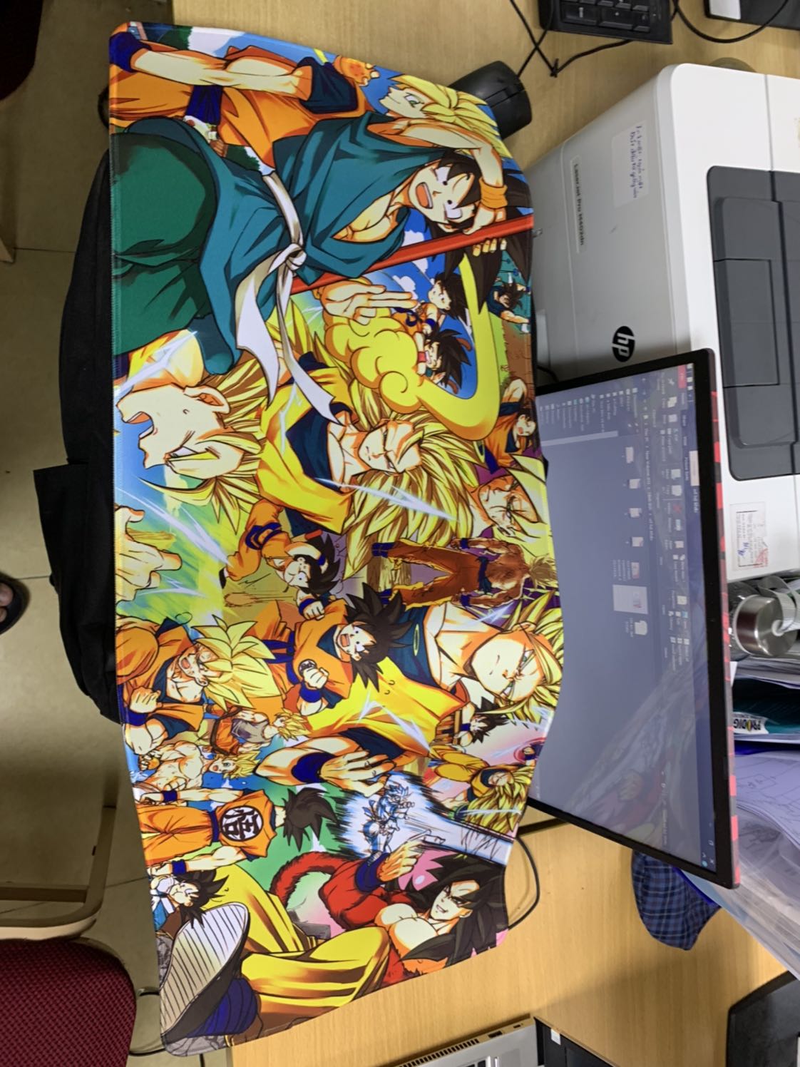 Sách hay. Hình ảnh chỉ mang tính minh hoạ. Chính ra có một ít thông tin thời kì thành cát tư hãn thì hay hơn nữa. Sách để trong hộp hơi bẩn nhưng tạm chấp nhận được