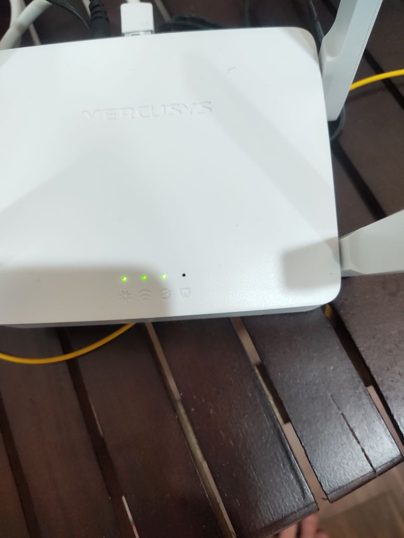 Giao nhanh hơn dự kiên. Mạng dùng ổn định . Không bị ping cao như trc . Khá ổn .😁😁😁🥰🥰🥰😁😁🥰☺️☺️😁☺️