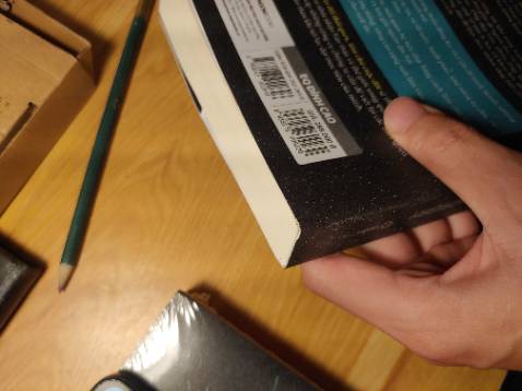 Hàng trưng bày, nếp gấp nếp bẩn