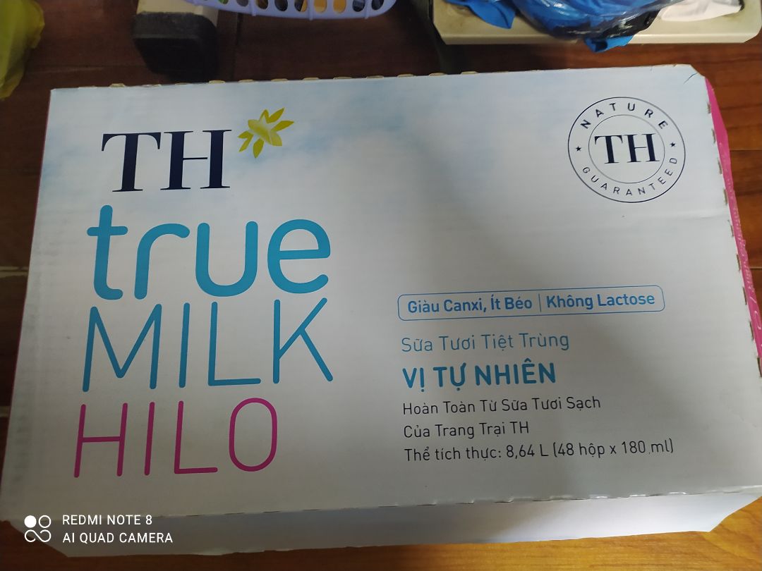 Sữa uống ngon có vị khác hơn so với loại thường. Tiki giao chưa đến 2 tiếng đã đến nơi .Mình mua lúc có voucher 100k nên khá hời.