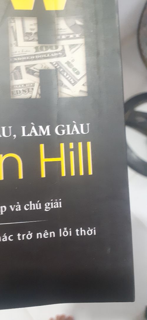 sách cũ r bằng chứng bị bẩn ko đen lắm bị ai cắn và có nếp gấp! muốn trả hàng