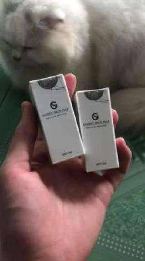 Serum dùng hơn 1 tuần ok lắm. Cấp ẩm nhanh da cũng lên tone hẳn, sẽ quay lại tiếp sau khi dùng hết