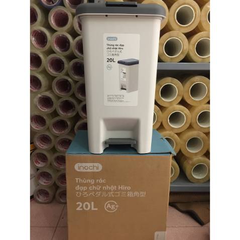 Sản phẩm tuyệt vời sức chứa tốt. không có mùi hôi ra ngoài sử dụng cho gia đình 4 thành viên quá hợp lý có thể chứa rác được 2 ngày vì lòng thùng khá rộng rãi. màu sắc hiện đại đẹp khác hẳn với hàng ngoài chợ rất ưng.. giao hàng cực nhanh đóng gói cẩn thận sẽ tiếp tục ủng hộ shop