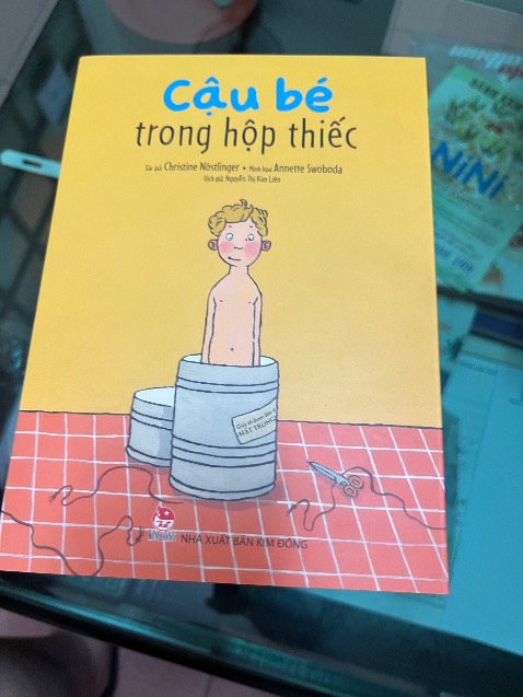 Shop đóng gói cẩn thận và giao nhanh. Bìa đẹp ghê nha. Giá tốt, sách chính hãng. Sẽ tiếp tục ủng hộ shop ah.