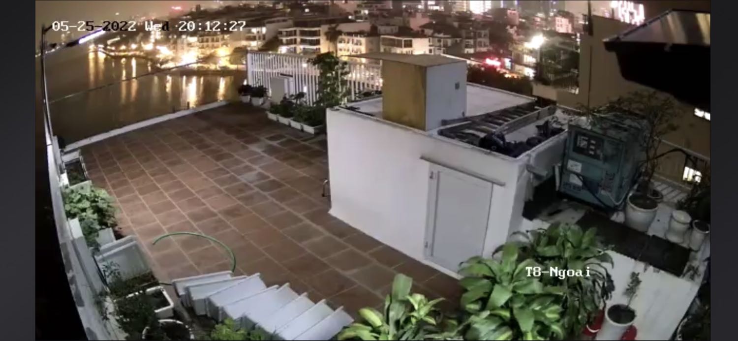 Đèn sáng, cảm biến nhạy, điều khiển nhiều chế độ hữu dụng. Chất lượng tốt giá cả hợp lý, shop nhiệt tình và có tâm, hỗ trợ thêm phụ kiện lắp cột miễn phí.