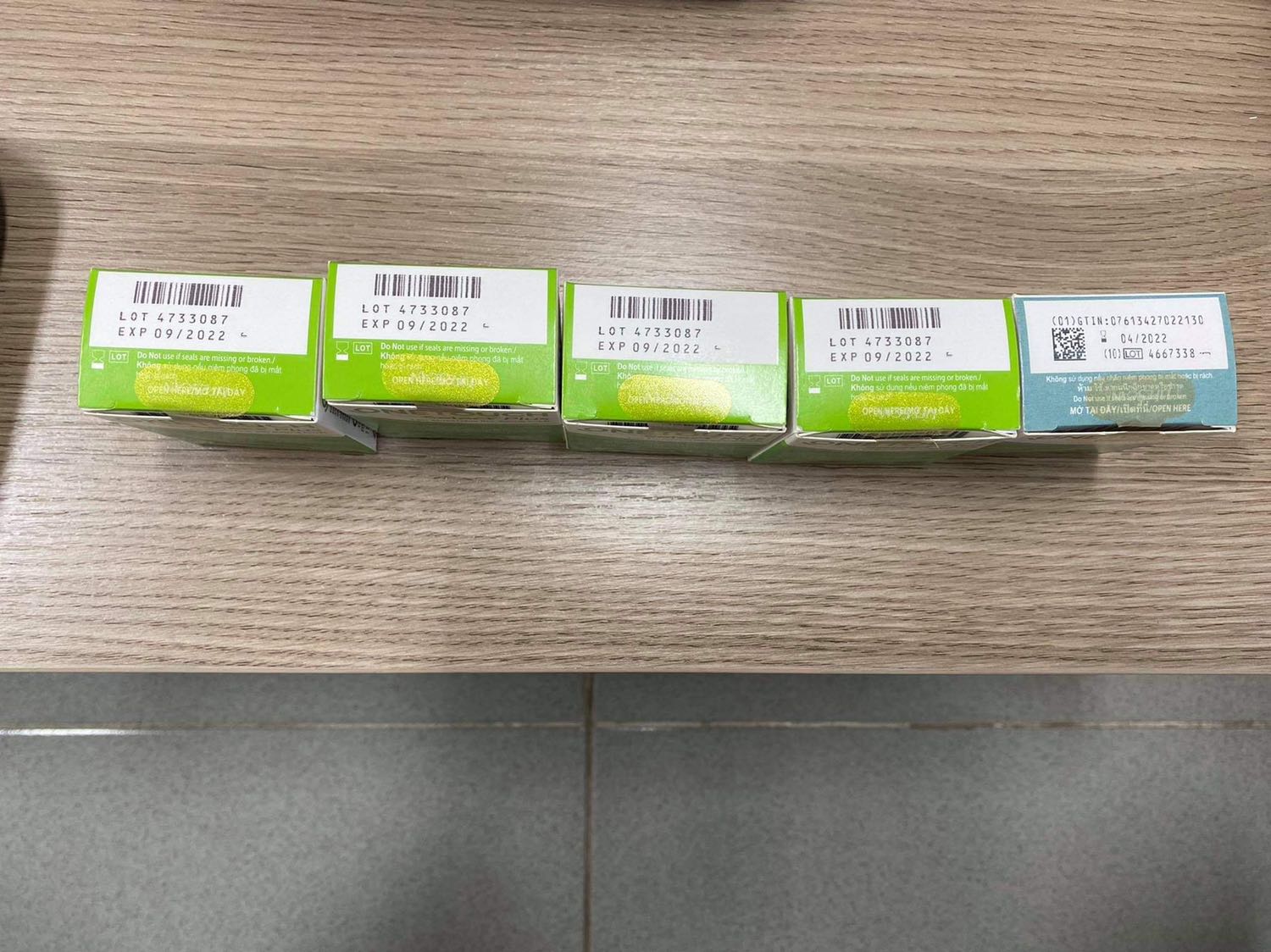 Giao hàng bị nhầm 4 hộp khác loại đã đặt hàng. Shop vui lòng kiểm tra cho đổi lại