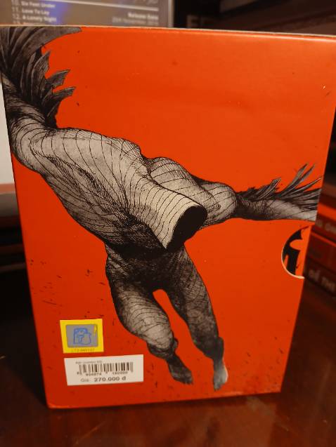 Bị rách một đường nhưng ko săn đc giá rẻ nên bỏ qua