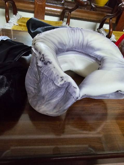 Gối bị xẹp, không căng đúng phom