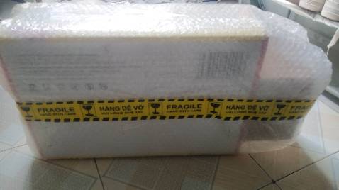 Giao hàng nhanh, đóng gói cẩn thận, chắc chắn, có kèm quà tặng, rất ưng Bia Hà Nội luôn ạ.