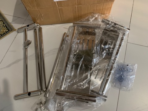 Giá hơi ngắn, dài thêm 10 phân nữa thì đẹp hơn. Thấy ổn