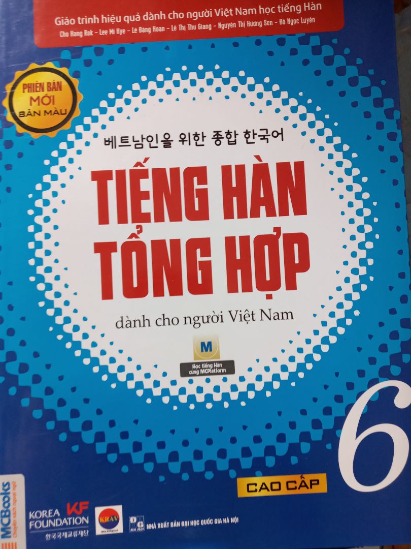 sách màu nhaz rất đẹp và nội dung rất ok ạ, với giá gốc 295k rồi sale 50% thì quả là đáng mua. chất lượng giấy tôta, giao hàng nhanh