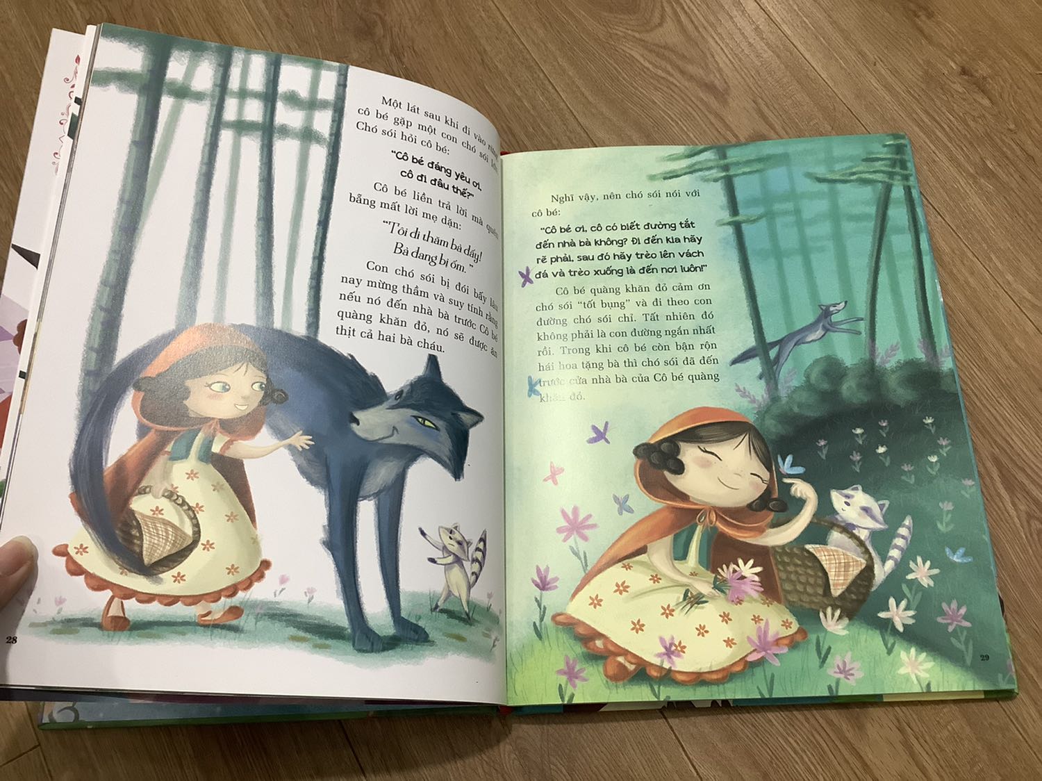 Sách đẹp, dùng làm ùa tặng rất sang trọng.