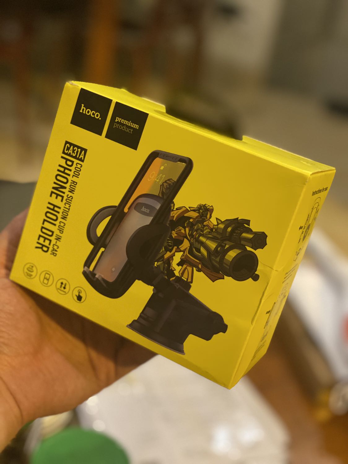 Sản phẩm dễ lắp đặt, chắc chắn, không làm vướng tầm nhìn. Bao bì đẹp. Giao hàng nhanh