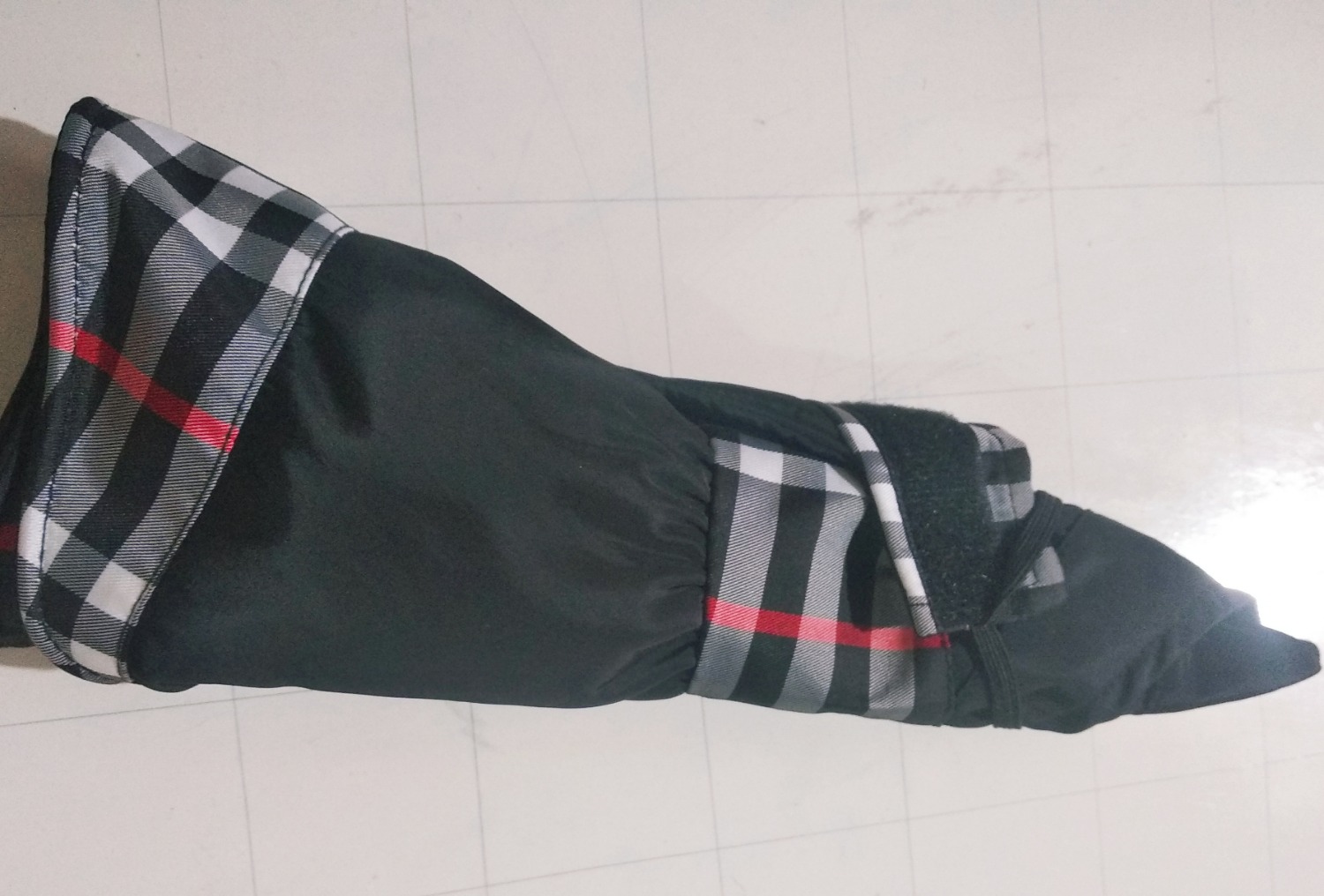 Đẹp như hình họa tiết ca rô xinh, dễ gấp gọn. Mũ nhẹ, thoáng                                .