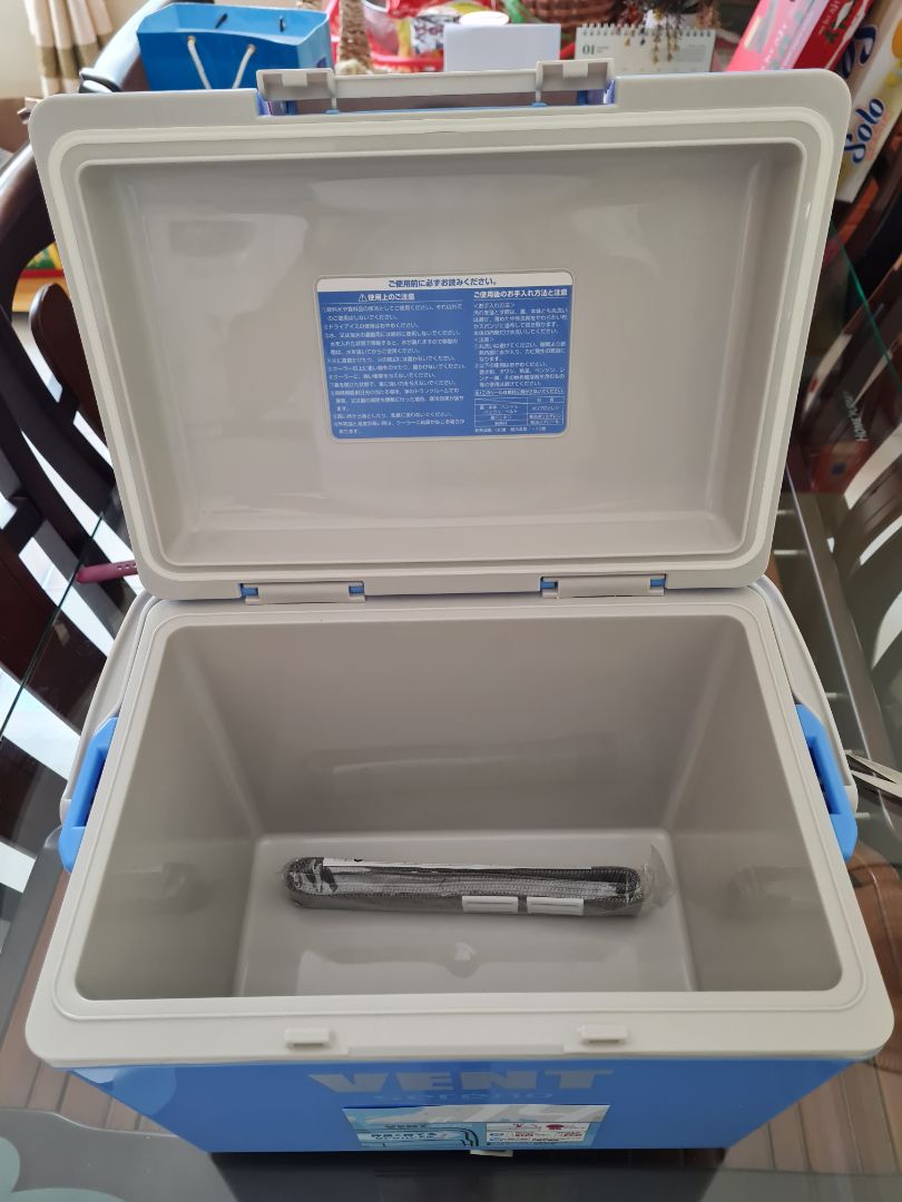 Kính gửi Ace.
Sản phẩm trông chắc chắn dùng để bỏ thịt cá khi đi siêu thị rất tuyệt vời. chưa *** khả năng giữ lạnh của sản phẩm nhưng nếu muốn ướp beer thì nên mua loại to hơn. loại này cu te mua để vui trong oto