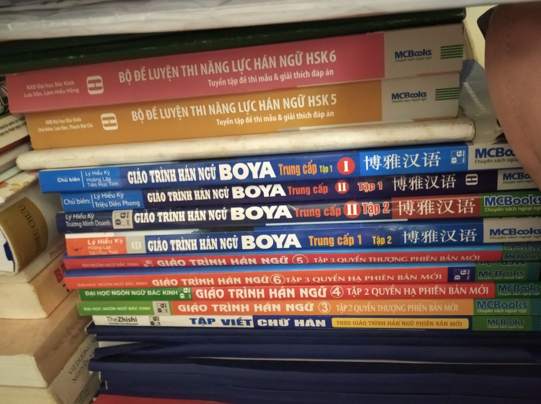 sản phẩm chính hãng, giấy in đẹp, giá rẻ hơn giá bìa rất nhiều